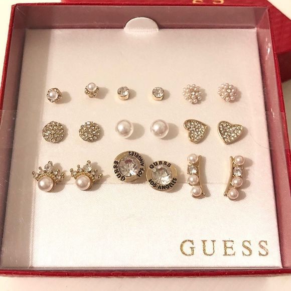 ▪️Guess 9pc. Earrings Gift Box Set - Picture 2 of 3